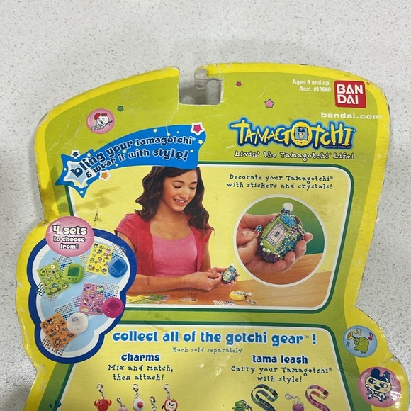 2007 Tamagotchi Connection Green Gotchi Gear - Picture 5 of 16